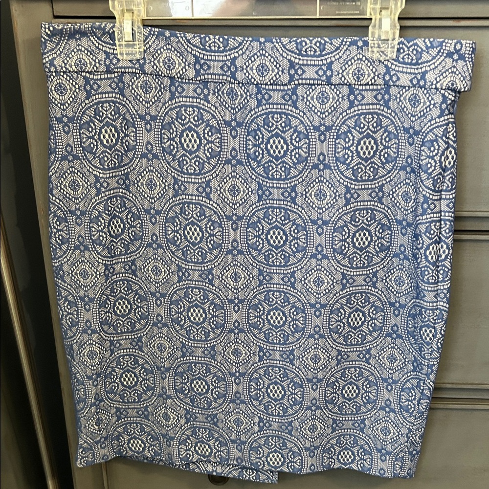 💰 3 for $20 Limited Blue and White Patterned Pencil Skirt